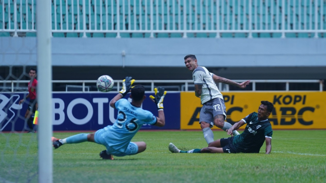 Persib Bandung vs Persikabo 1973