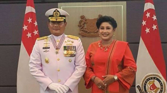 AKPB Veronica Yulis Prihayati dan KSAL Yuda Margono