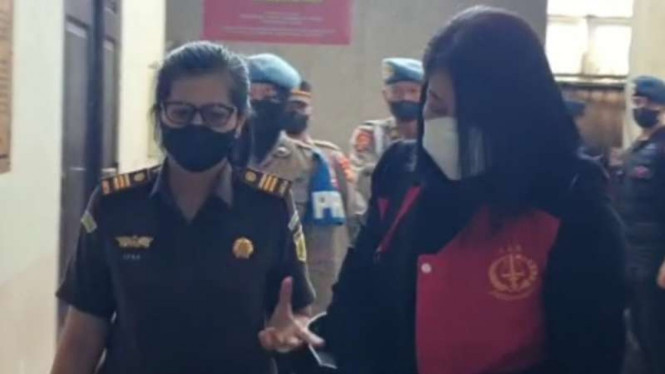Putri Candrawathi hadiri sidang kasus pembunuhan Brigadir J lagi.