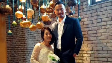 Mudjie Massaid resmi menikah dengan DJ Lucyana.
