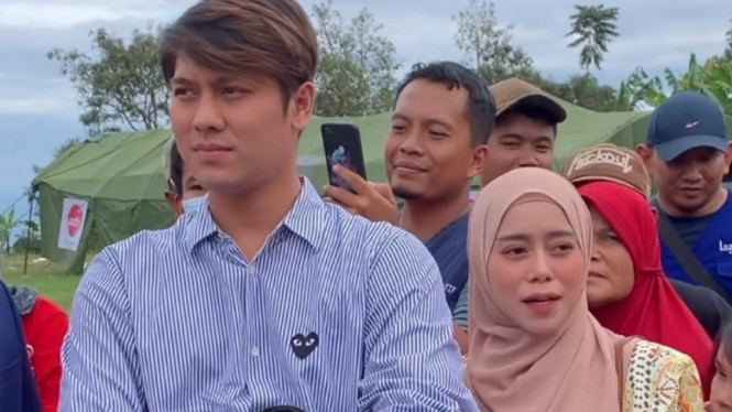 Rizky Billar dan Lesti Kejora kunjungi kamp pengungsian korban gempa Cianjur 
