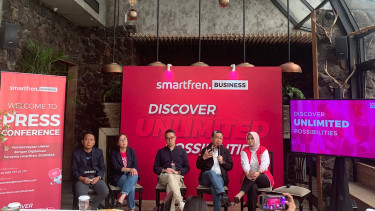 Smartfren Business memberdayakan UMKM dengan digitalisasi.