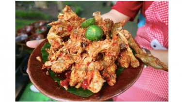 Ayam Merangkat khas Lombok