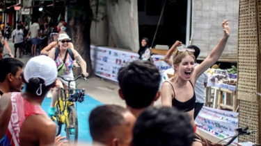 Wisatawan saat berada di Gili Trawangan