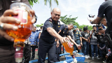 Bea Cukai musnahkan Barang Kena Cukai ilegal