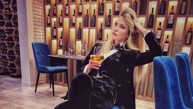 Iris Rajcic, istri dari pemain Timnas Kroasia Marko Livaja