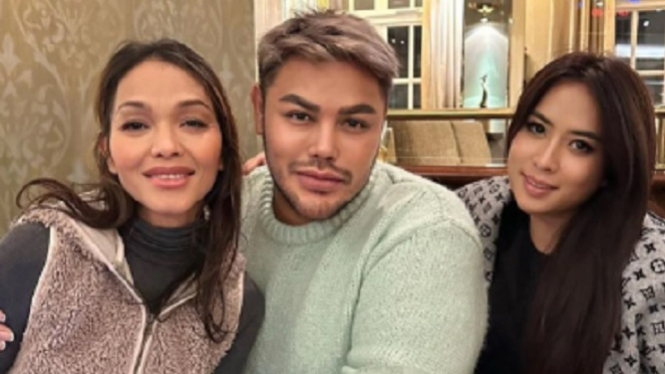 Bunda Corla bersama Ivan Gunawan