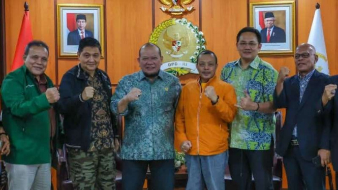 Pertemuan Ahmad Yani, Farhat Abbas di Kantor Ketua DPD