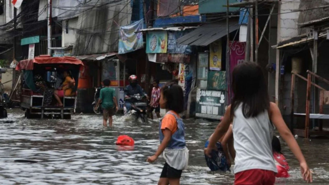 Banjir rob di Pluit