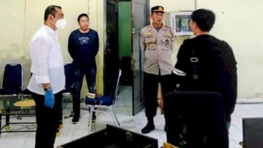 Kantor Pos Sengkang, Wajo dibobol maling. 
