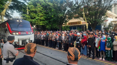 Ribuan warga padati venue ngunduh mantu Kaesang di Loji Gandrung