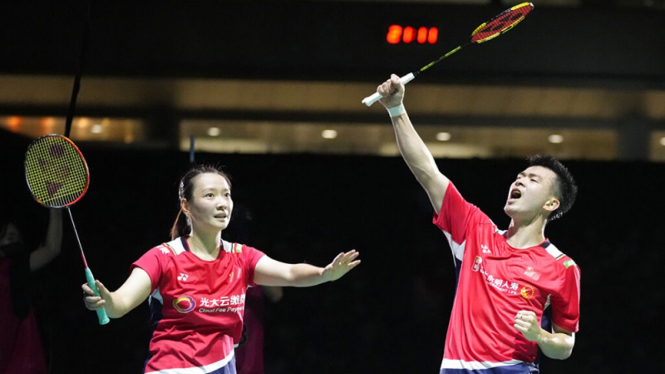 Ganda campuran China, Zheng Siwei/Huang Yaqiong