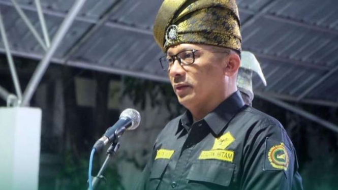 Bupati Meranti, Muhamad Adil