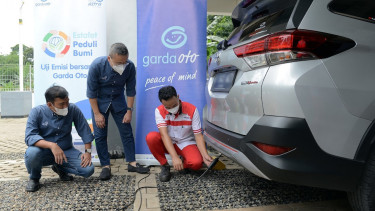 VIVA Otomotif: Uji emisi kendaraan bermotor.