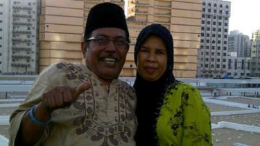 Otis Pamutih dan istri 