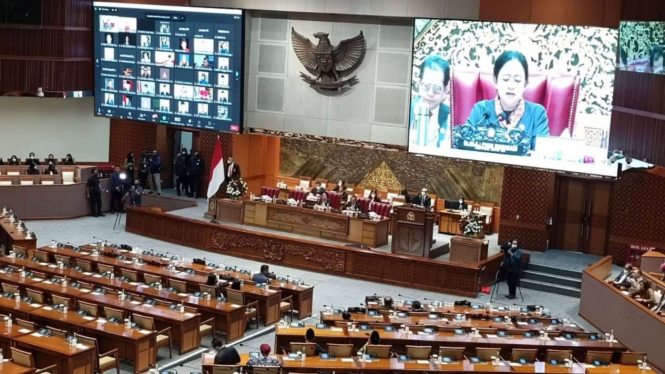 Rapat Paripurna DPR RI