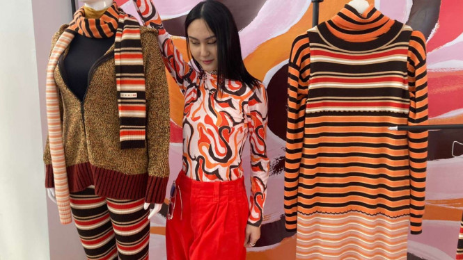 Koleksi busana kolaborasi Uniqlo dan Marni