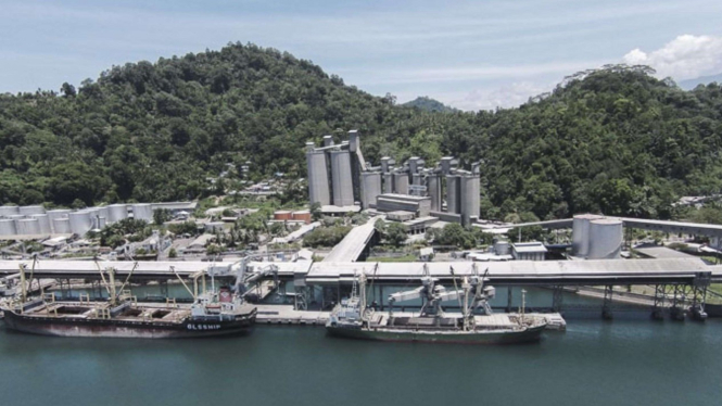 Pabrik PT Semen Indonesia (Persero) Tbk (SIG)