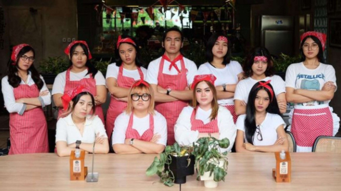 Pelayan Karens Diner Jakarta