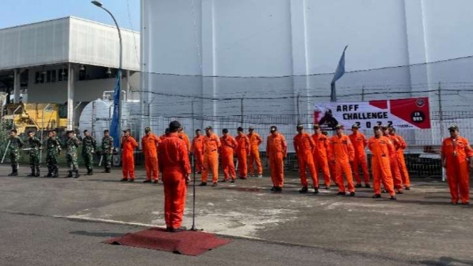Persiapan jelang Nataru di Bandara Ahmad Yani Semarang.