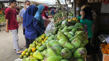 Pasar buah di Kopeng