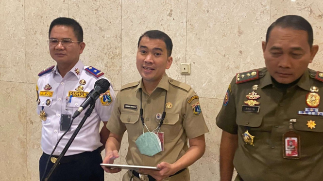 Kepala Disparekraf DKI Jakarta, Andhika Pratama (tengah).