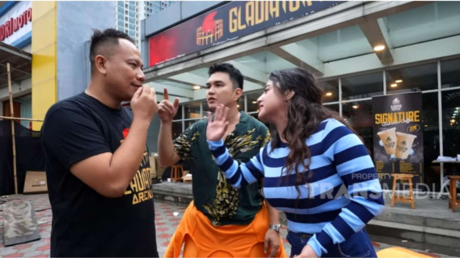 Vicky Prasetyo, Dewi Perssik, dan Aldi Taher