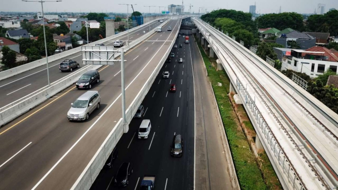 Jalan tol layang MBZ.