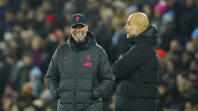 Pep Guardiola dan Juergen Klopp saat Manchester City vs Liverpool