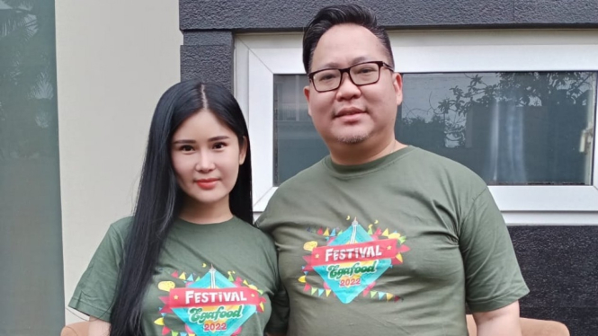 Selebgram Klaviera dan Suaminya