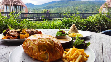 Beef Wellington di Bubu Jungle Resort