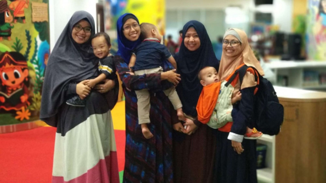 Inovasi Emak-emak Ciptakan Alkindi Online Preschool