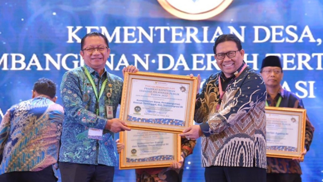 Kemendes PDTT raih penghargaan