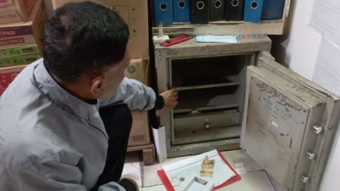 Brankas Minimarket yang Dibobol Perampok