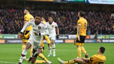 Marcus Rashford saat membela Manchester United
