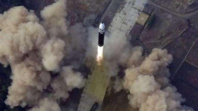 VIVA Militer: Uji coba rudal balistik militer Korea Utara (Korut)