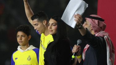Georgina Rodriguez saat temani Ronaldo di klub barunya. Al Nassr