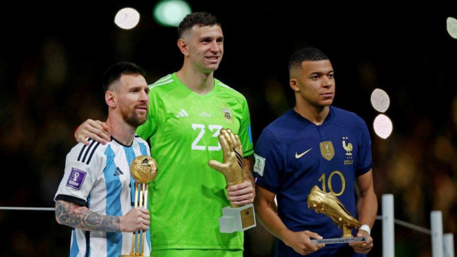 Lionel Messi dan Kylian Mbappe