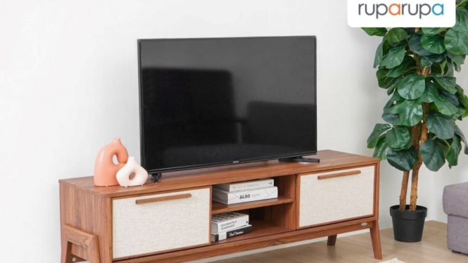 TV LED di Ruang Keluarga