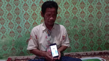 Ayah dari pelajar MTs yang meninggal dunia setelah tertembak senapan angin pemburu burung.