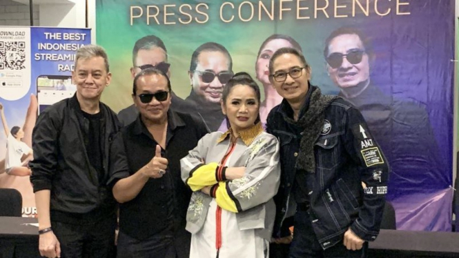  Fariz RM, Deddy Dhukun, Mus Mujiono dan Vina Panduwinata