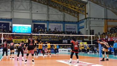 Bandung Bjb vs Jakarta BIN di Proliga 2023