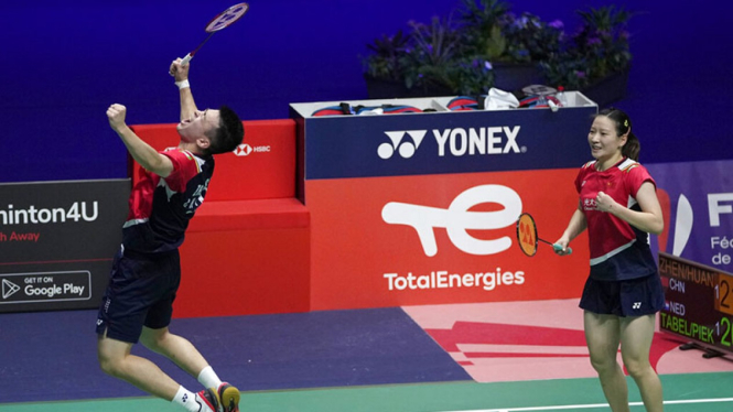 Ganda campuran China, Zheng Siwei/Huang Yaqiong