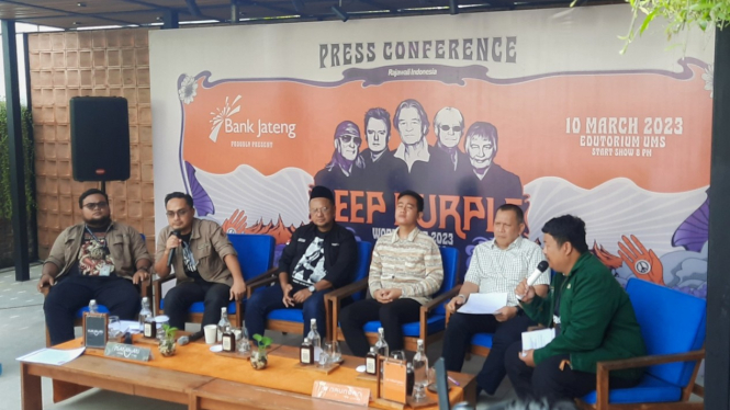 Konferensi pers konser Deep Purple.