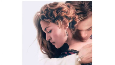 Poster Titanic yang memperlihatkan rambut aneh Kate Winslett