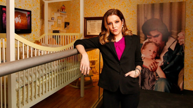 Lisa Marie Presley.