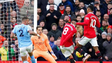 Pemain Manchester United, Bruno Fernandes jebol gawang Manchester City