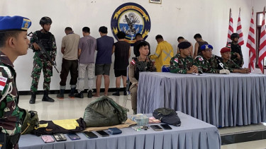 VIVA Militer: Prajurit Lanal Timika tangkap komplotan pencuri konsentrat PTFI