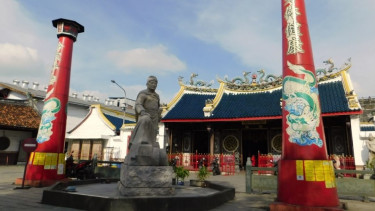 Klenteng Tay Kek Sie Gang Lombok Pecinan Semarang