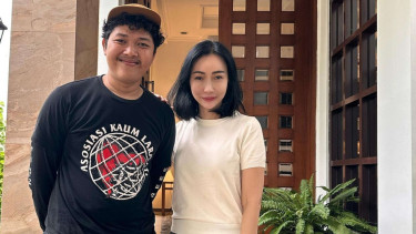 Nopek Novian dan Mami Livy Renata